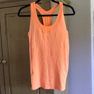 Size 10 lululemon tank